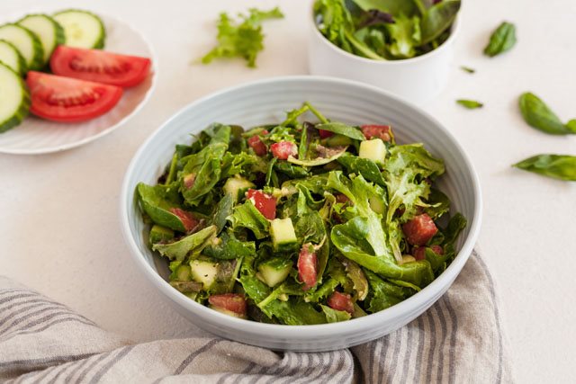 Salad Bơ Rau Cải