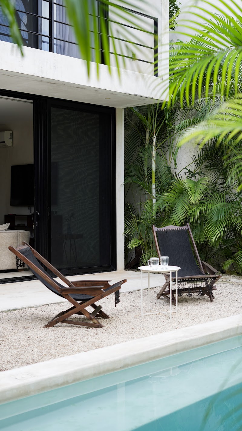 Florafauna pool lounge