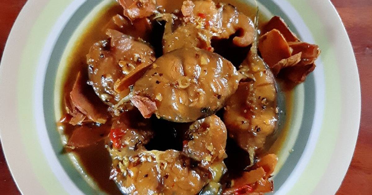 Cá trê kho nghệ
