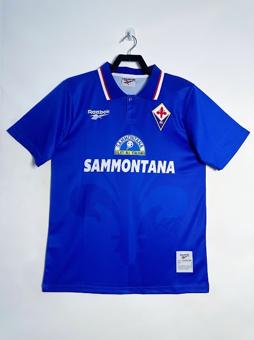 Equipación local de la Fiorentina 1995-96.jpeg