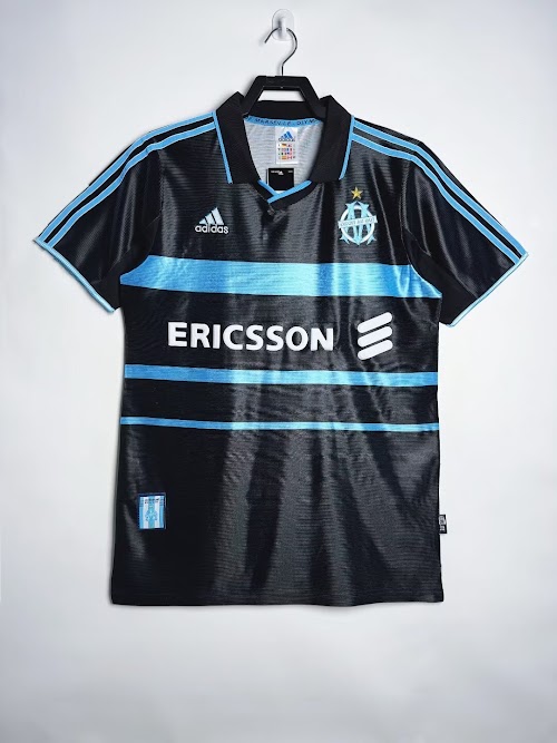 Tercera equipación del Marsella 1999.jpeg