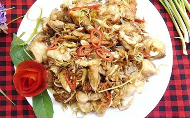 Gà Xào Cay Thơm
