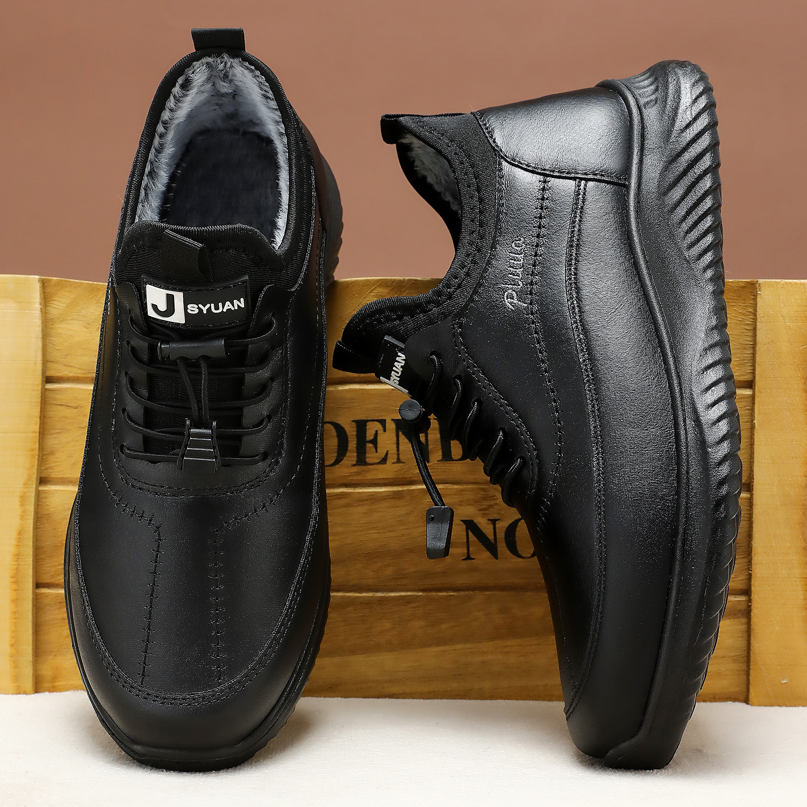 Insulated Men's Winter Boots with Platform Sole