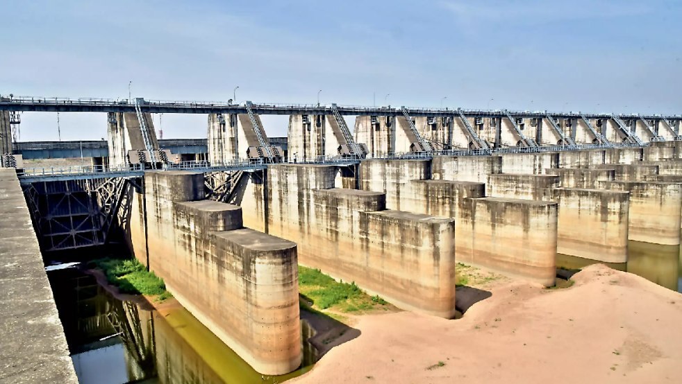 Tummidihatti Talks in Mumbai Stir Kaleshwaram Blame Game