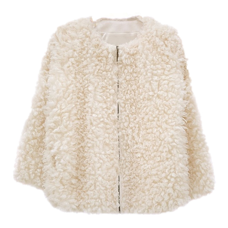 Loose teddy coat made from lamb wool