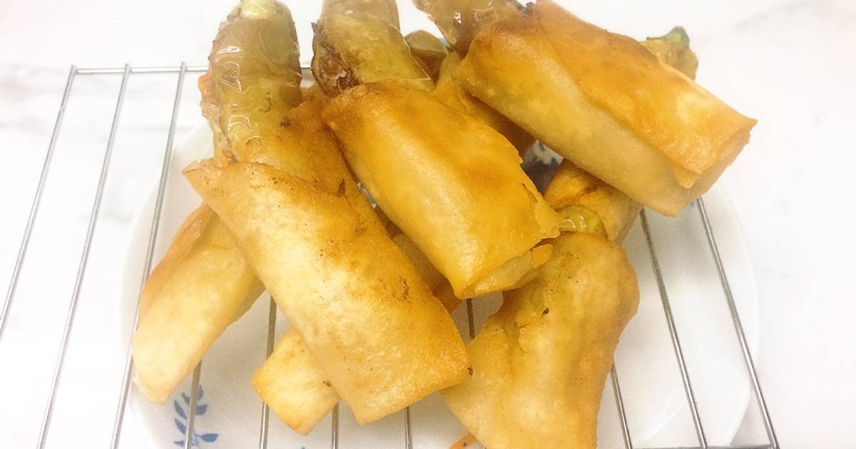 Thịt nhồi ớt chiên giòn