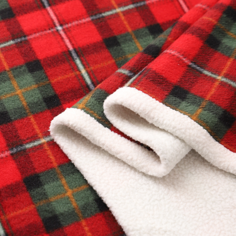 Kuscheldecke mit Karomuster, Polyester