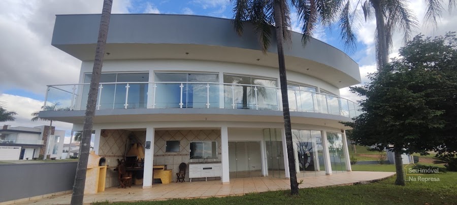 Casa em área nobre com 5 suítes com vista para a represa na quadra VB no Riviera de Santa Cristina XIII