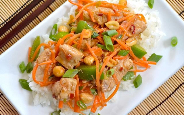 Ức Gà Xào Rau Củ