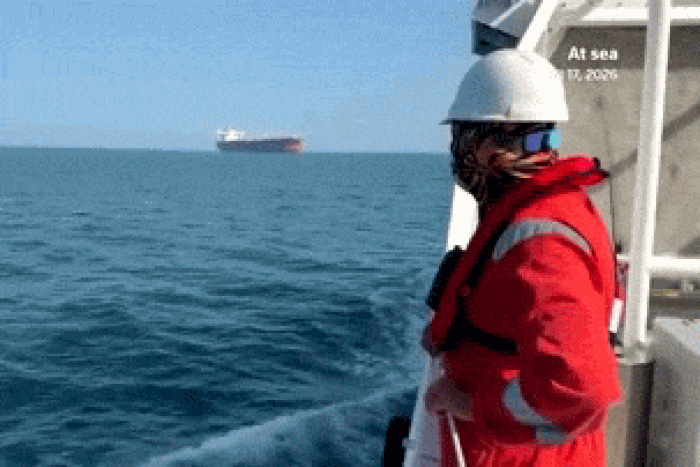 Iran đóng cửa eo biển Hormuz, thu phí tàu tàu dầu - Tạp chí Tri thức