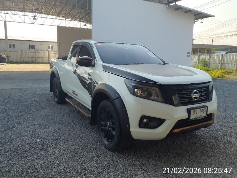 NISSAN NAVARA