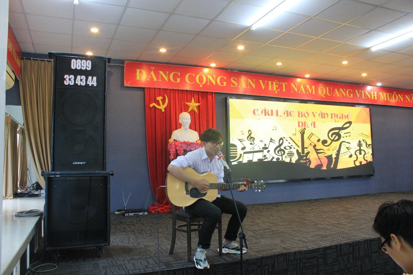 Các tiết mục giao lưu văn nghệ với Đội văn nghệ DLA