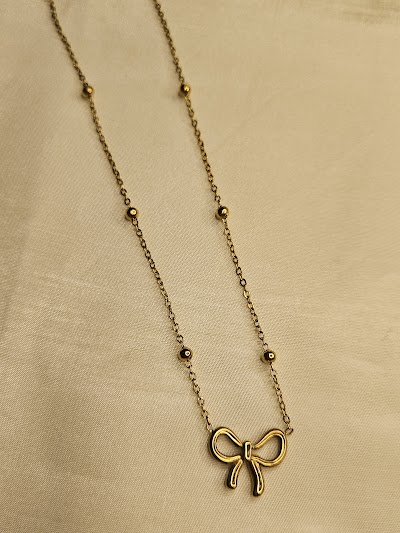 Bow Necklace