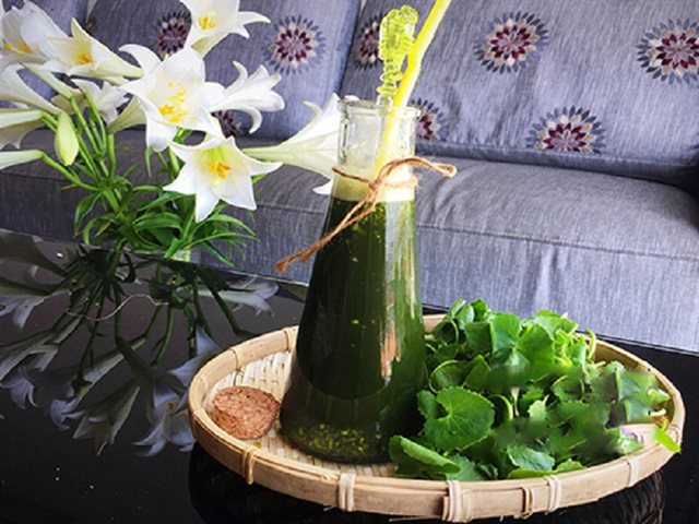 Sinh Tố Rau Má Nước Dừa