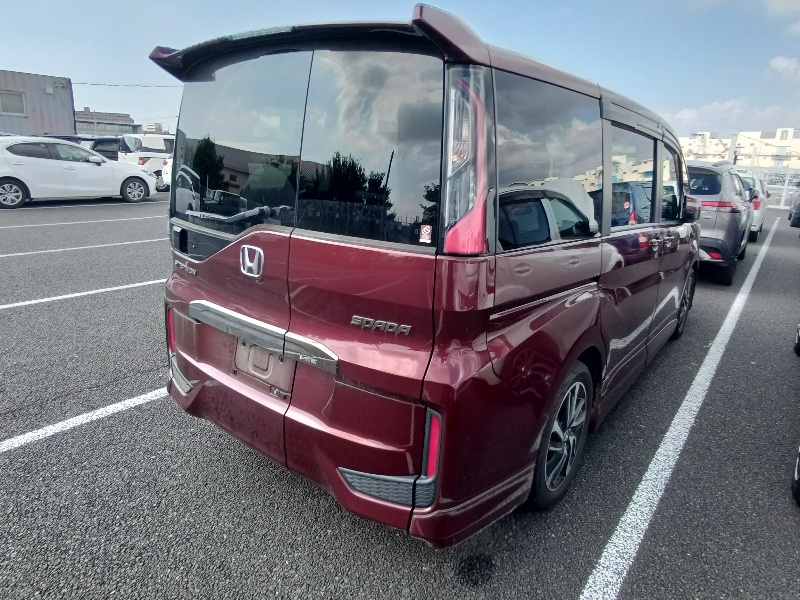Honda Step Wagon Spada