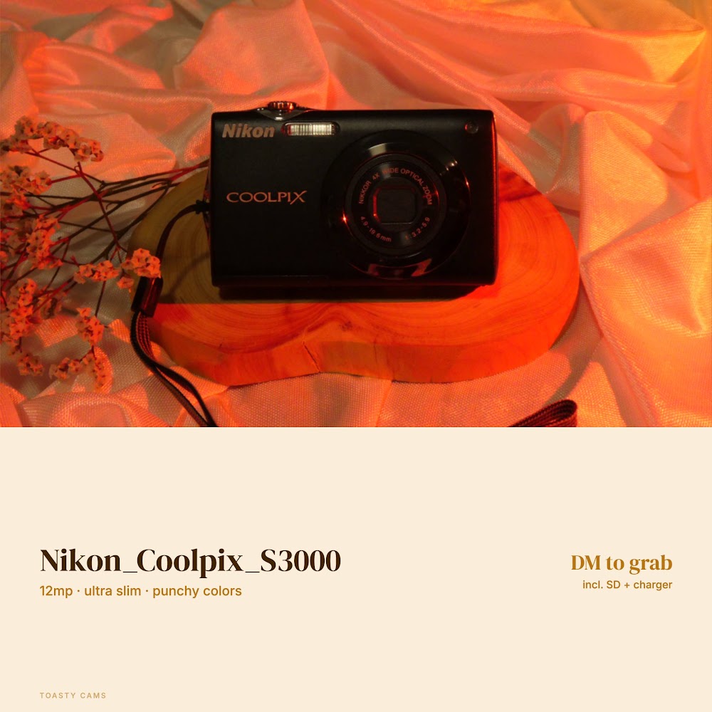 Nikon Coolpix S3000 digicam
