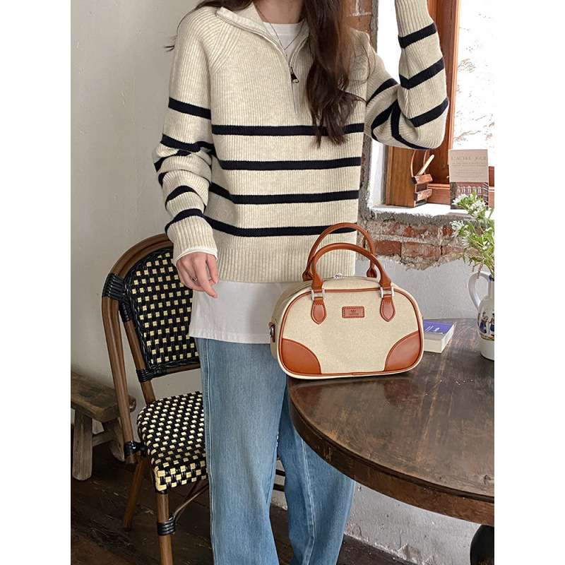 Damen-Strickpullover mit Streifen und Reißverschluss