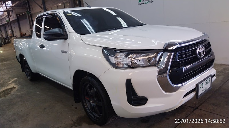 TOYOTA HILUX REVO