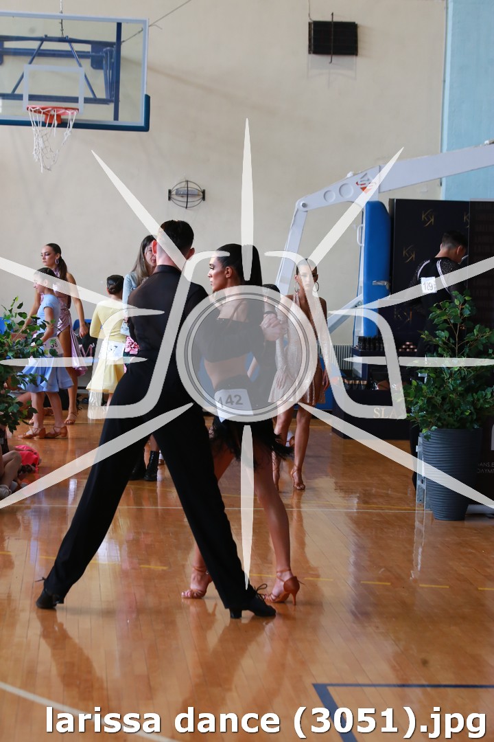 larissa dance (3051).jpg