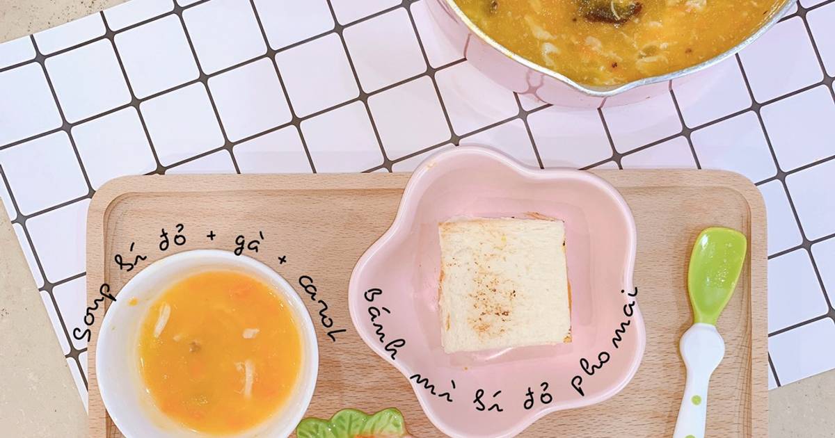 Soup bí đỏ cho bé ăn dặm