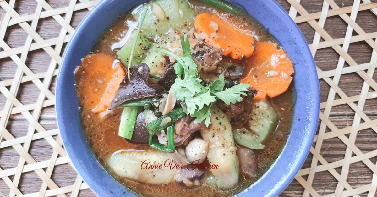 Lòng gà xào rau củ