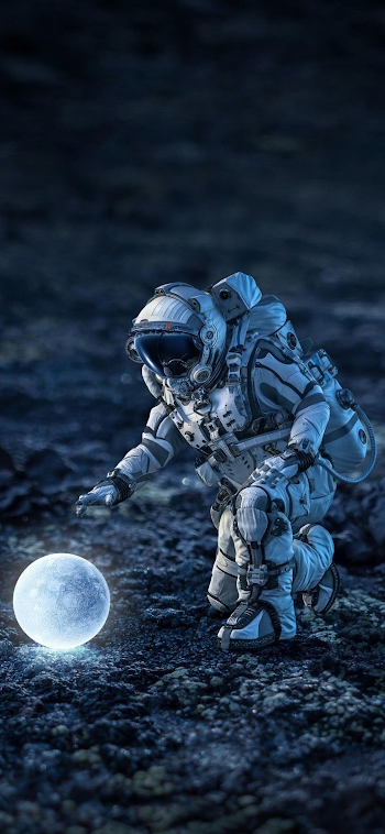 Astronaut And Moon Picture