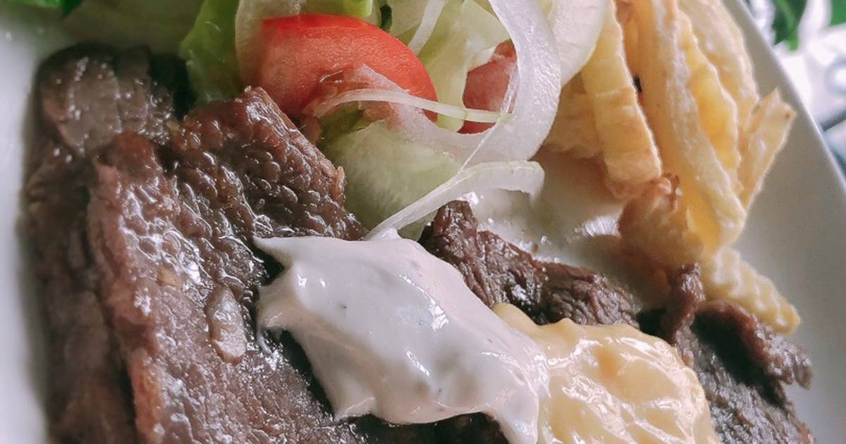 Bò bít tết salad 🥩🍴