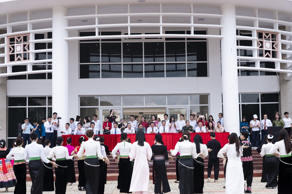 Tâm thế mới, khát vọng mới: Trường Đại học Tây Bắc long trọng tổ chức lễ Khai giảng năm học 2026-2027