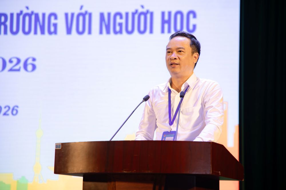 Hội nghị gặp gỡ đối thoại giữa Lãnh đạo Nhà trường với người học năm học 2025-2026