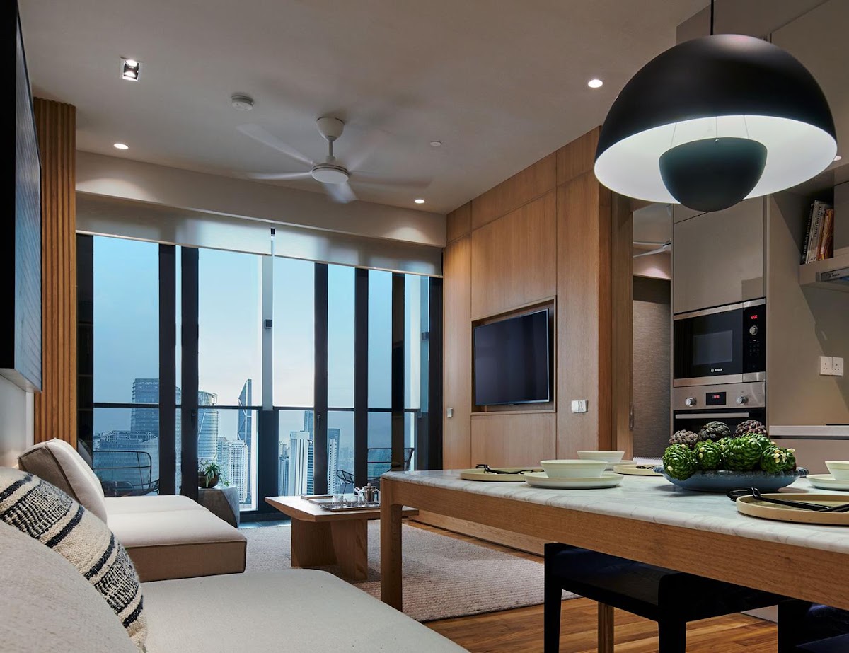 Conlay — living dining area