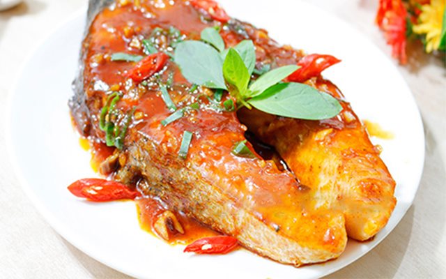 Cá Hồi Áp Chảo Sốt Chua Ngọt