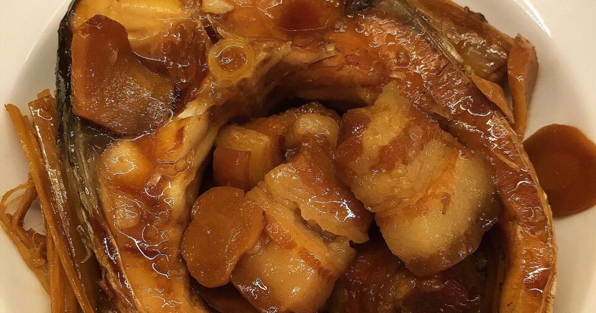 Cá trắm kho thịt ba chỉ