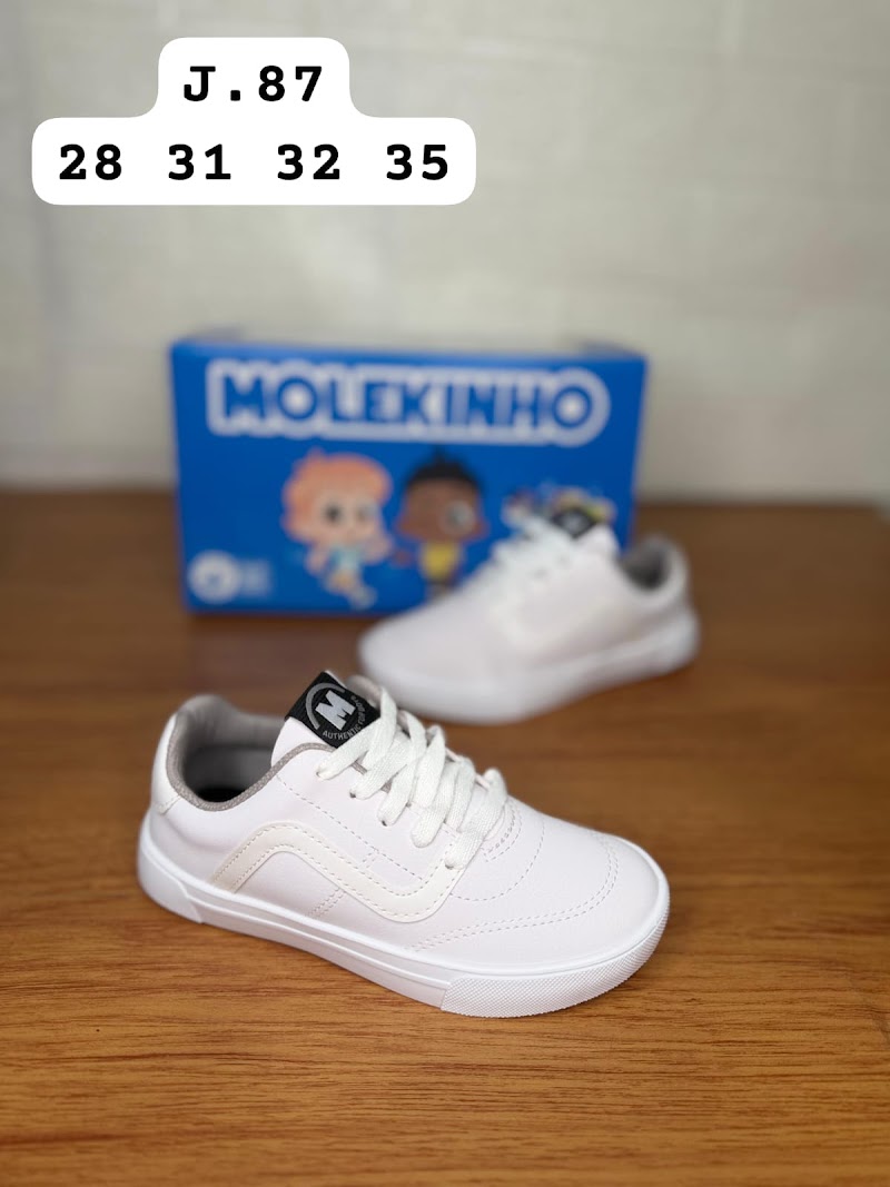Zapatilla infantil tipo skate con cordones