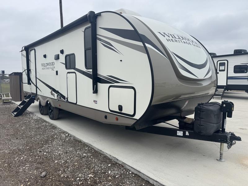 2021 Forest River RV Wildwood Heritage Glen Hyper-Lyte 25BHRL