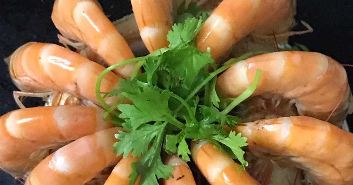 Tôm hấp nước dừa