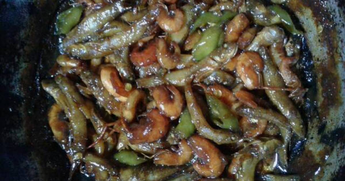 Tôm cá kho nghệ
