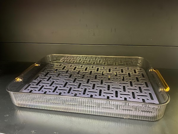 Rectangular storage drain tray plastic with handle