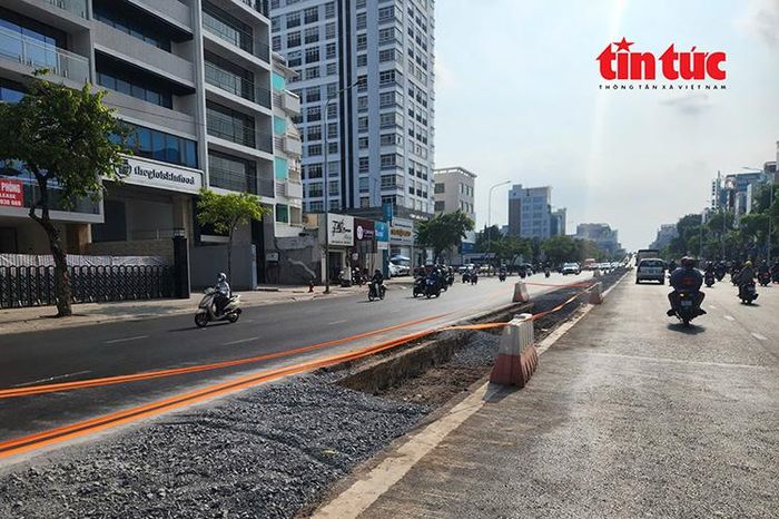 TP Hồ Chí Minh: Phá dải phân cách trên đường Cộng Hòa nhằm giảm áp lực kẹt xe - Báo Tin Tức TTXVN