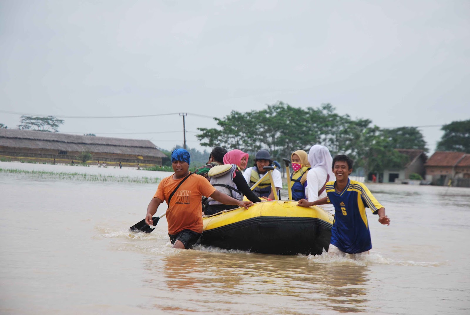Dokumentasi Tanggap Bencana Banjir Jakarta 2013 — Jakarta #2