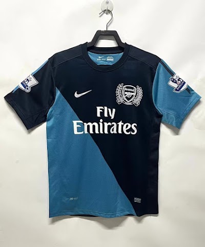 Retro 2011-12 Arsenal Visitante @lumorasports.jpeg
