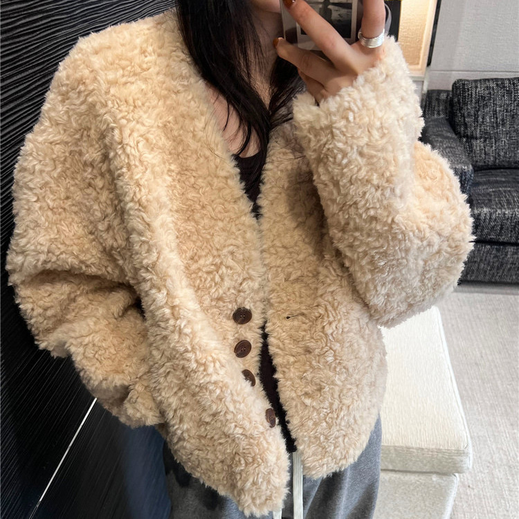 Ladies Short Coat, Lambswool Look, V-Neck