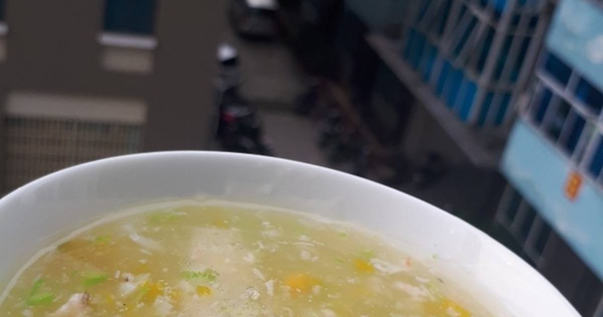 Súp hải sản bí đỏ măng tây cho bé