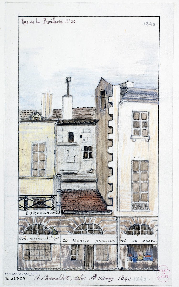 Restes de lancien bâtiment extérieur du Palais côté de la rue de la Barillerie 1