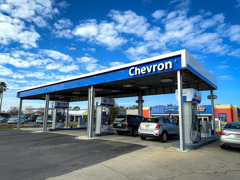 Chevron Gas Station for Sale in Lakeland, FL — photo 1 of 8