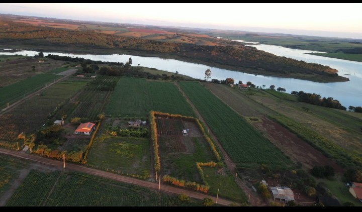 Foto 3 de Terreno pé na água 34.000m² na represa do Jurumirim