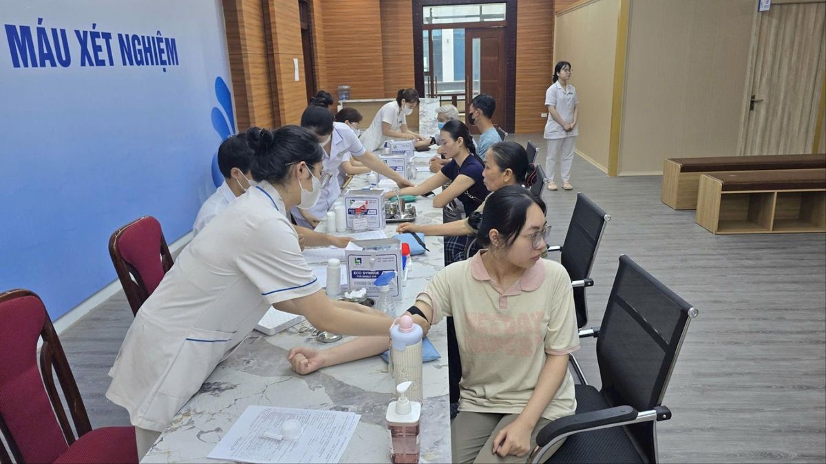Khám sức khỏe định kỳ, miễn phí cho người dân - Đài Phát thanh và truyền hình Hà Nội