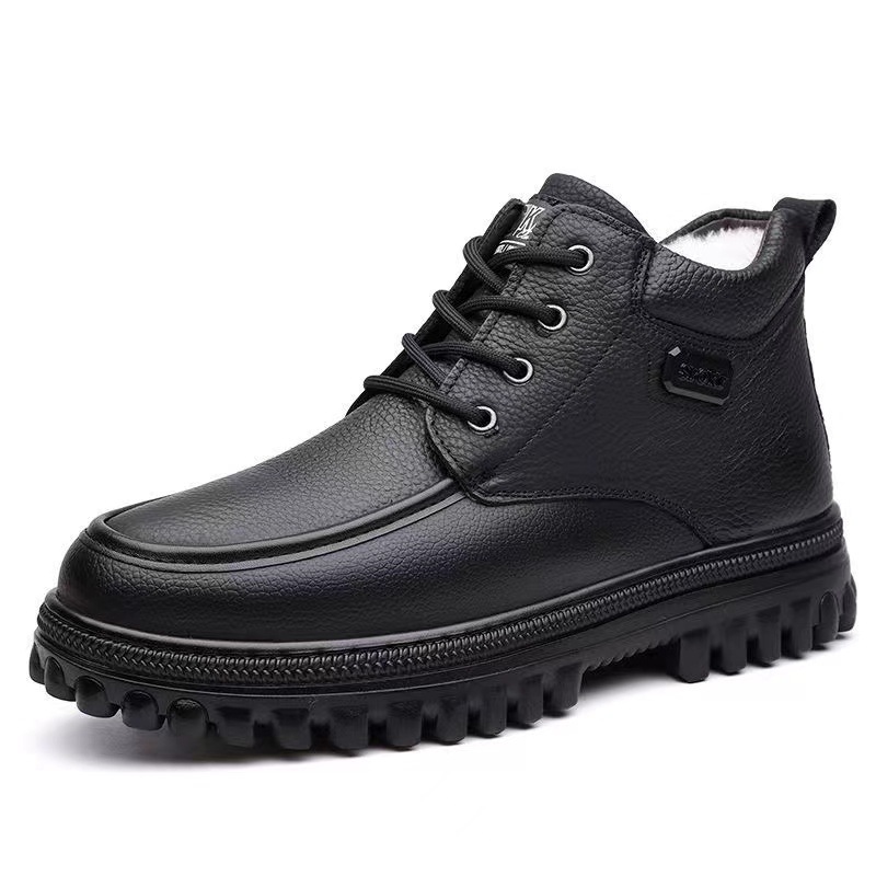Insulated men's winter boots, warm and comfortable