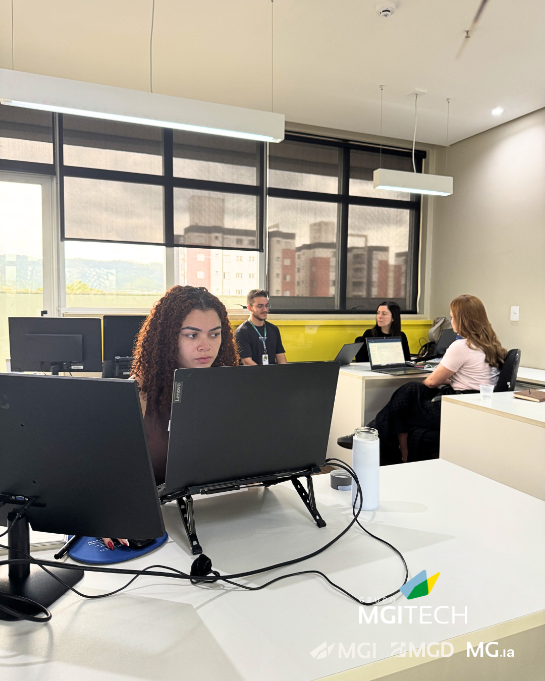 Equipe de Gestão e Operações Comerciais