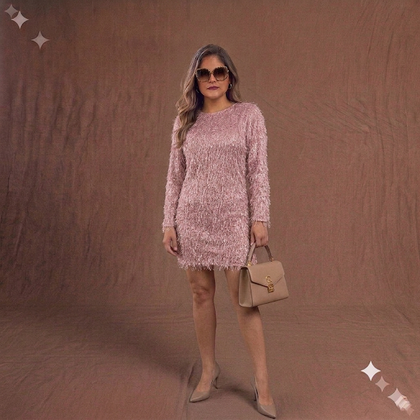 Vestido Corto Rosa con Flecos