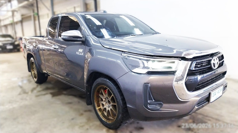 TOYOTA HILUX REVO